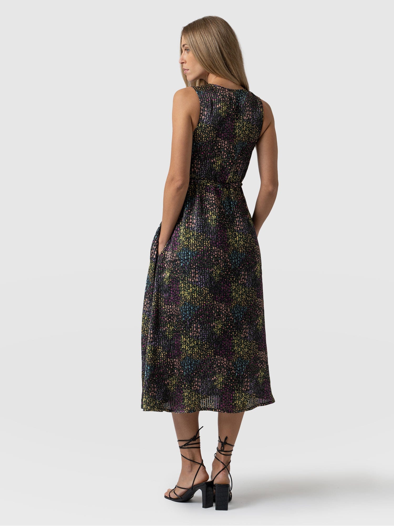 Jodi Cinched Waist Dress Ditsy Floral Burnout - Women's Dresses | Saint + Sofia® EU